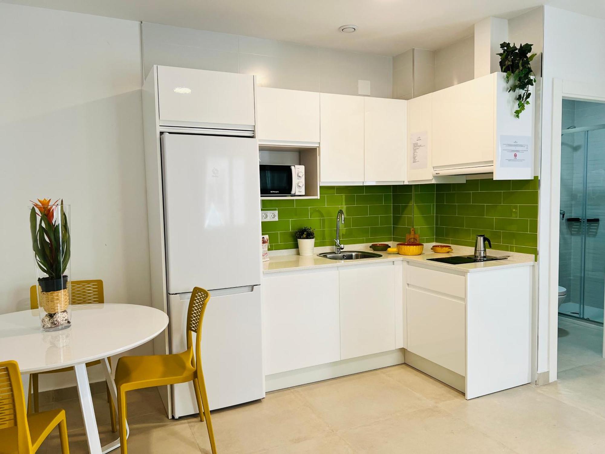 Bnbook Medea Apartments 2 Фуэнхирола Экстерьер фото